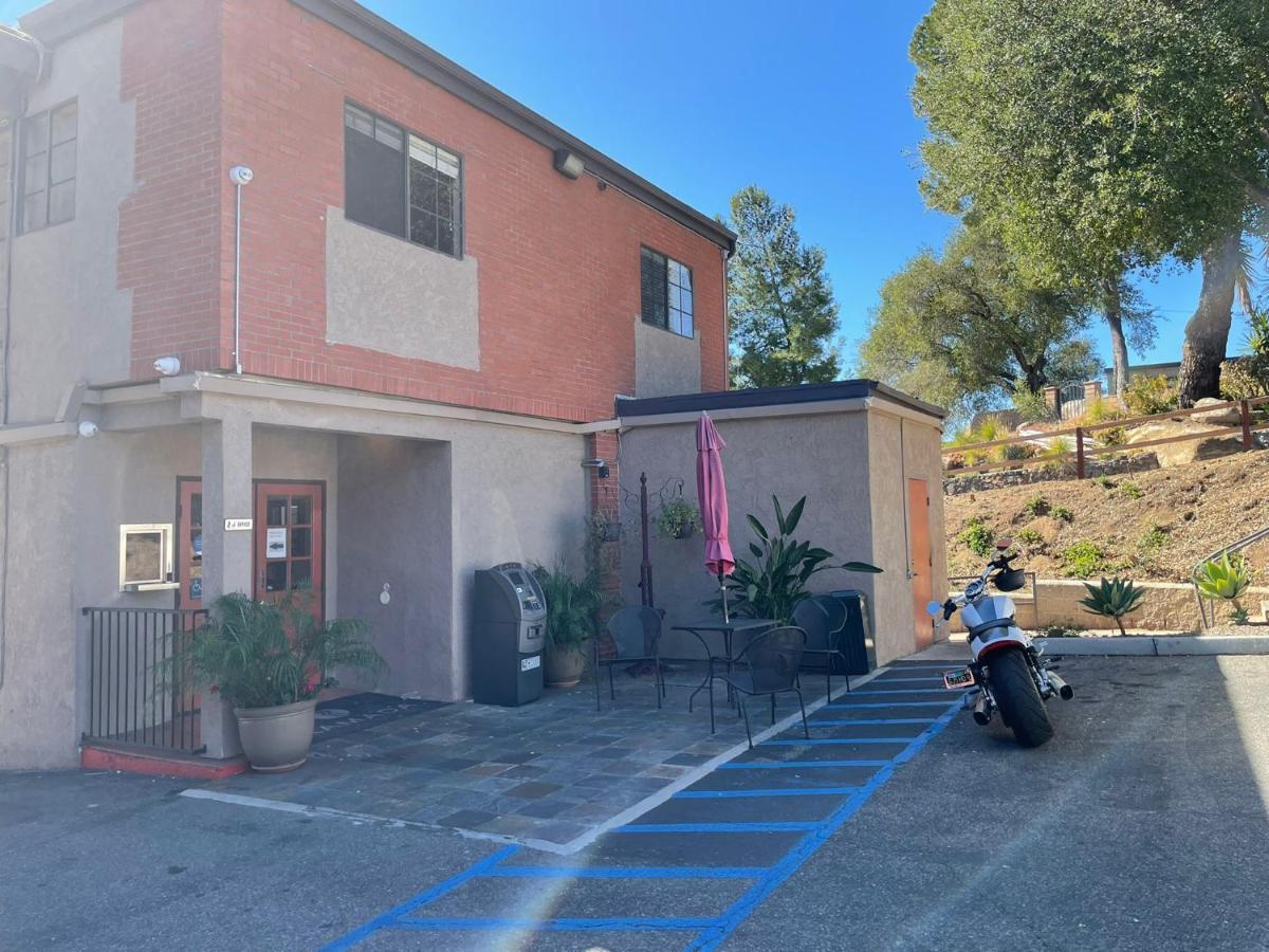 Ramada By Wyndham San Diego Poway Miramar Экстерьер фото