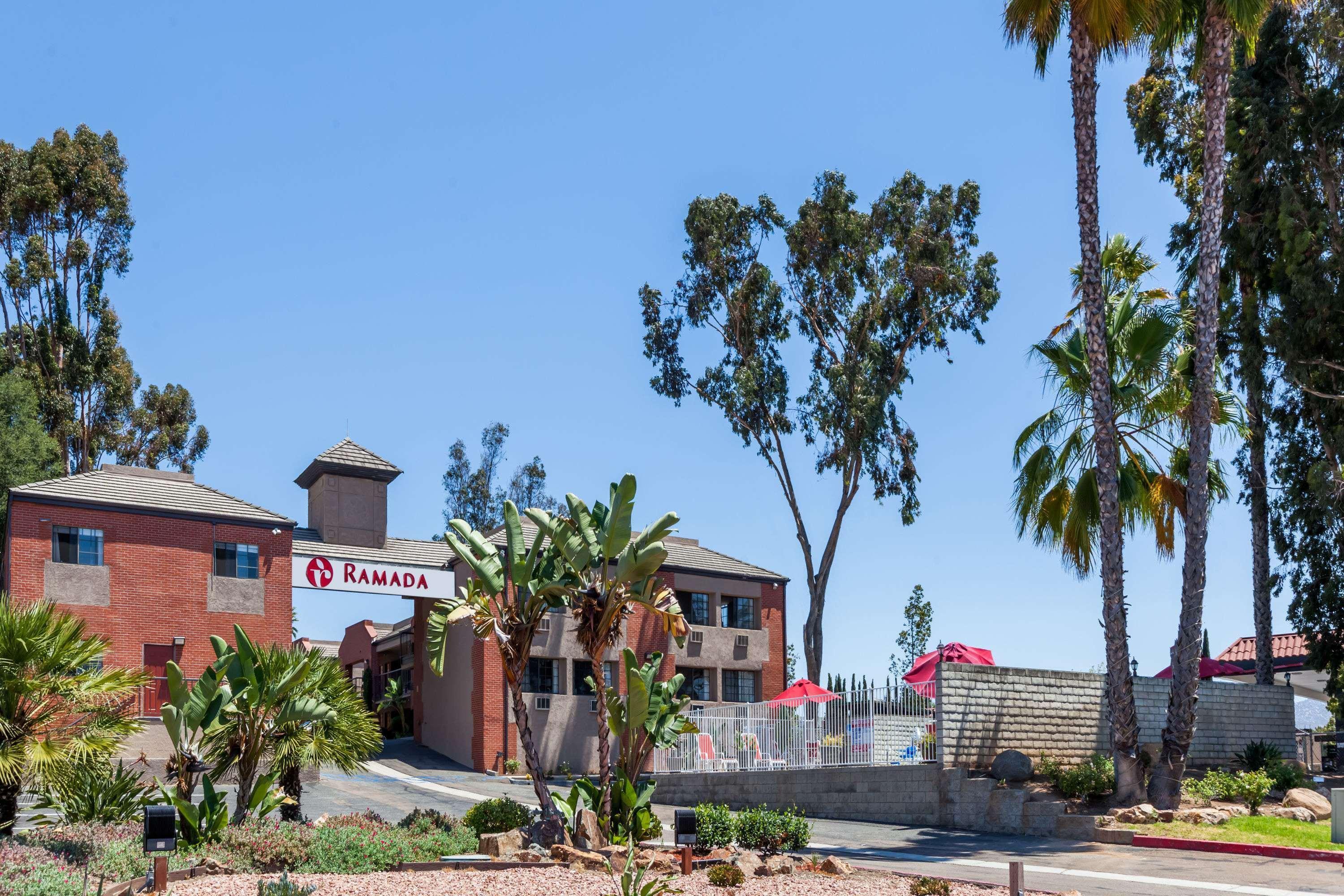 Ramada By Wyndham San Diego Poway Miramar Экстерьер фото