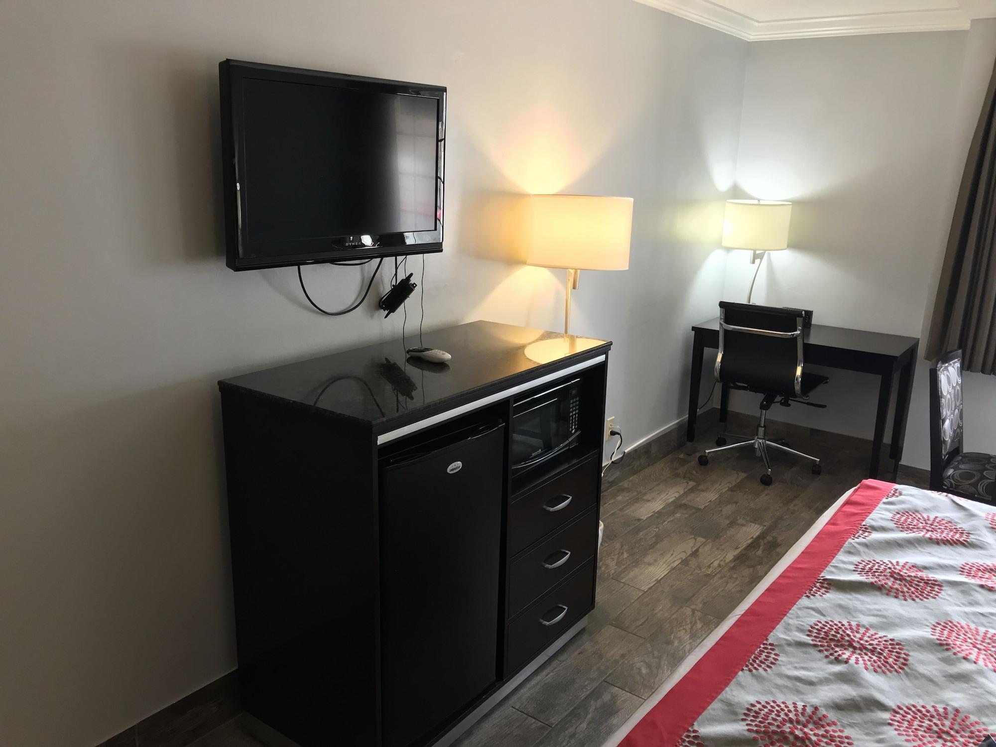 Ramada By Wyndham San Diego Poway Miramar Экстерьер фото