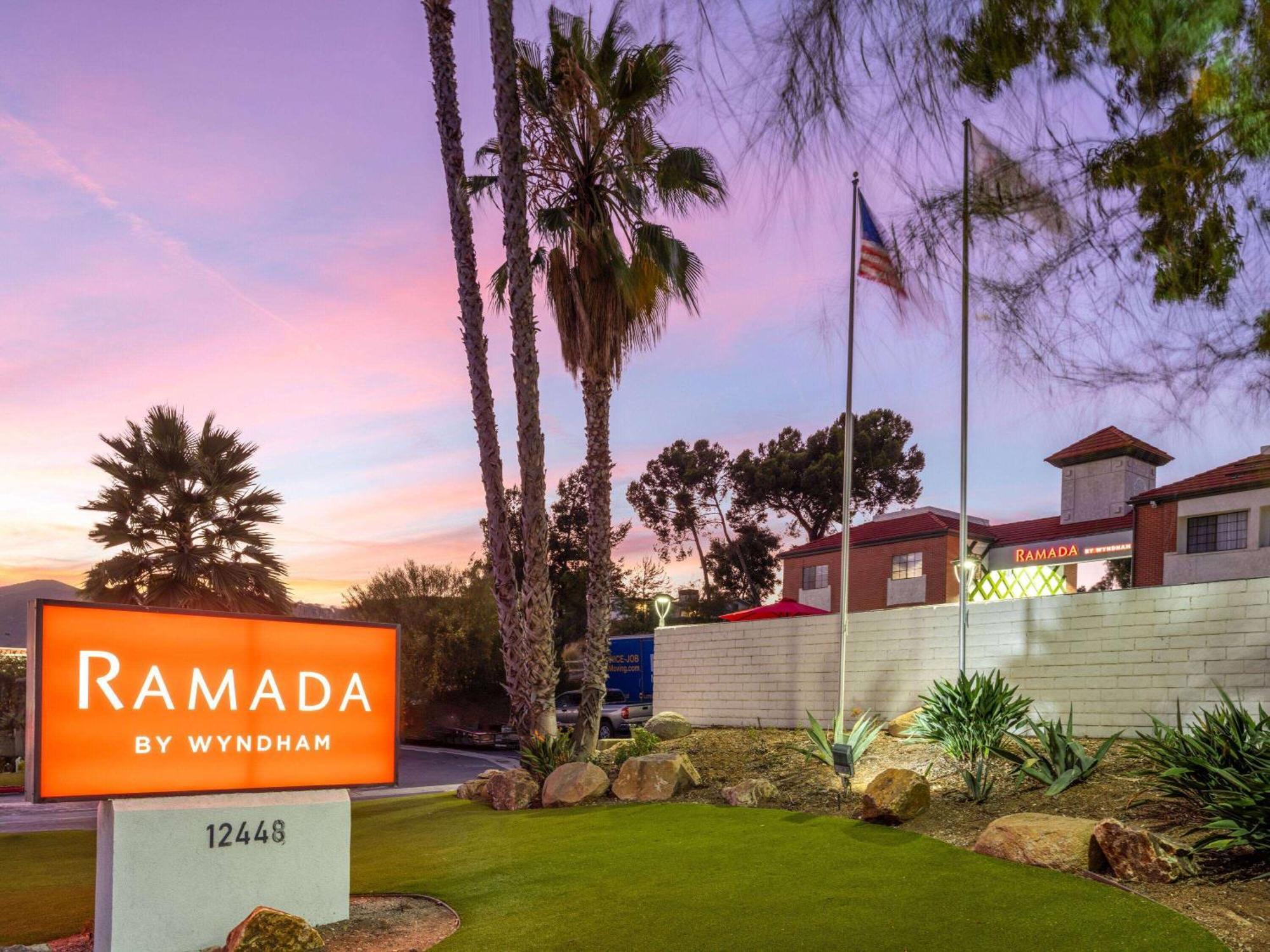 Ramada By Wyndham San Diego Poway Miramar Экстерьер фото